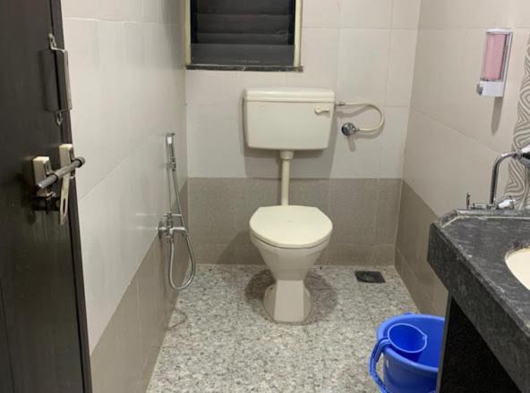 Hotel Vihaan Inn Колхапур Екстериор снимка